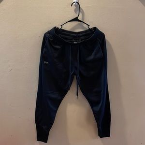 Under Armour loose medium sweatpants